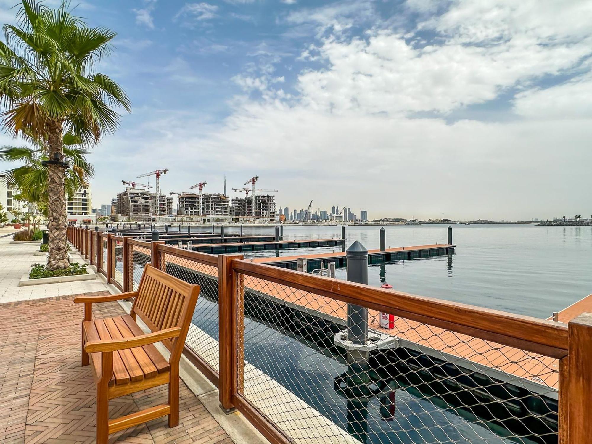 Apartment Affluent 2br With Access - La Cote Dubai