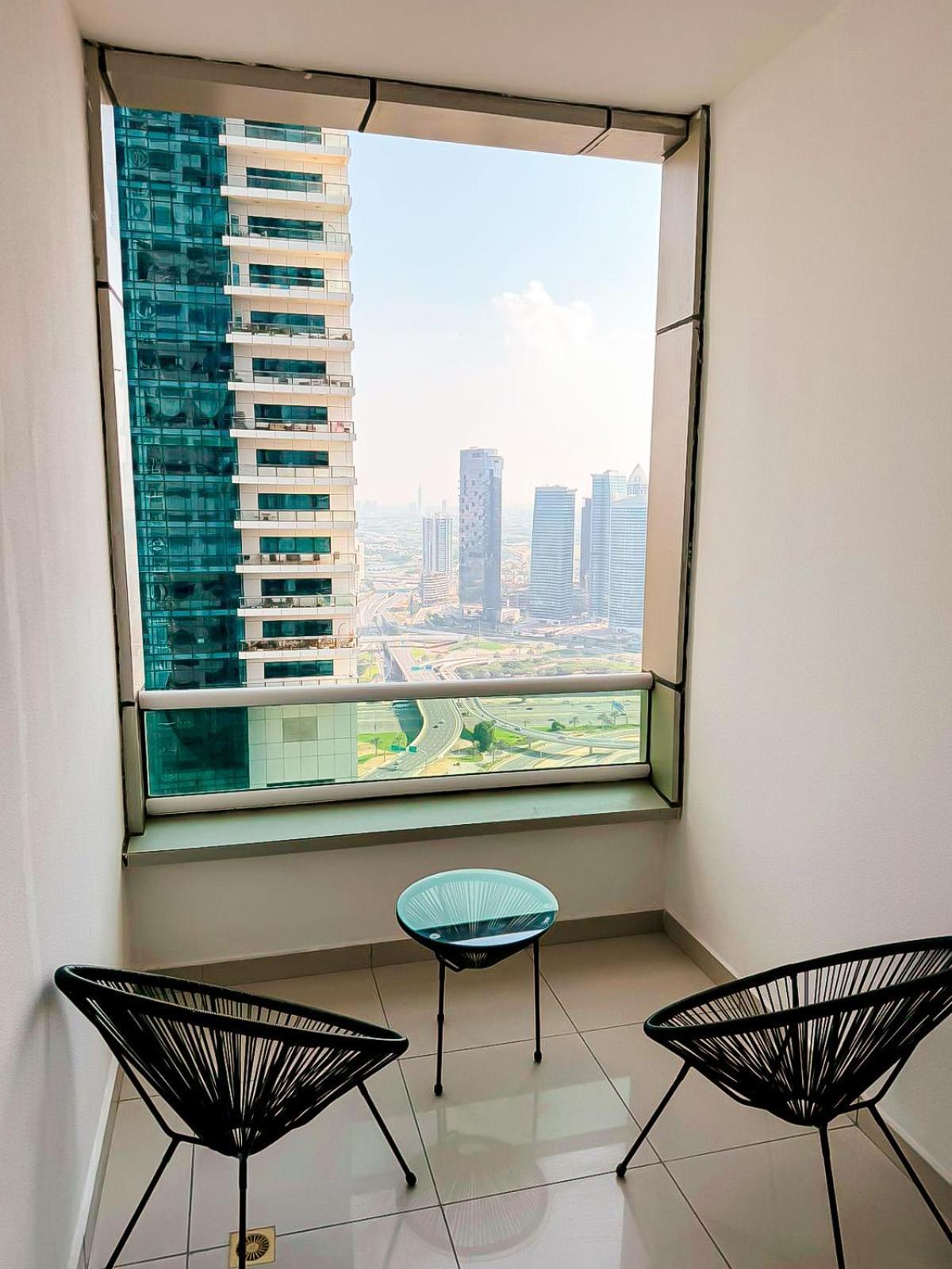 Marina - Marina Pinnacle Tower Apartment Dubai