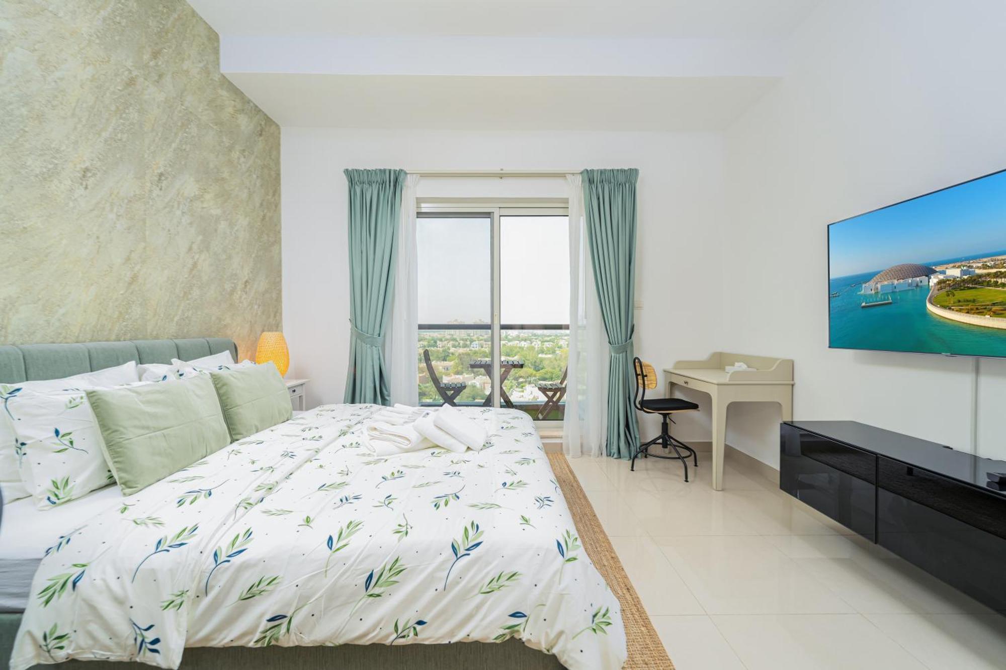 Luxury - Golf Views - Sports City, Apartment *