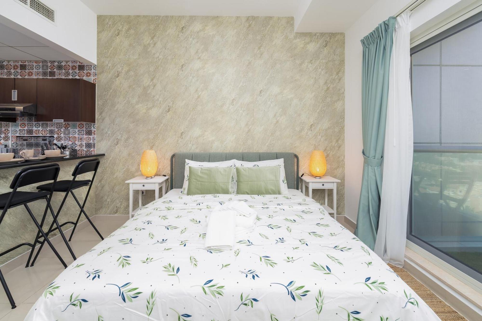 Luxury - Golf Views - Sports City, Apartment Dubai