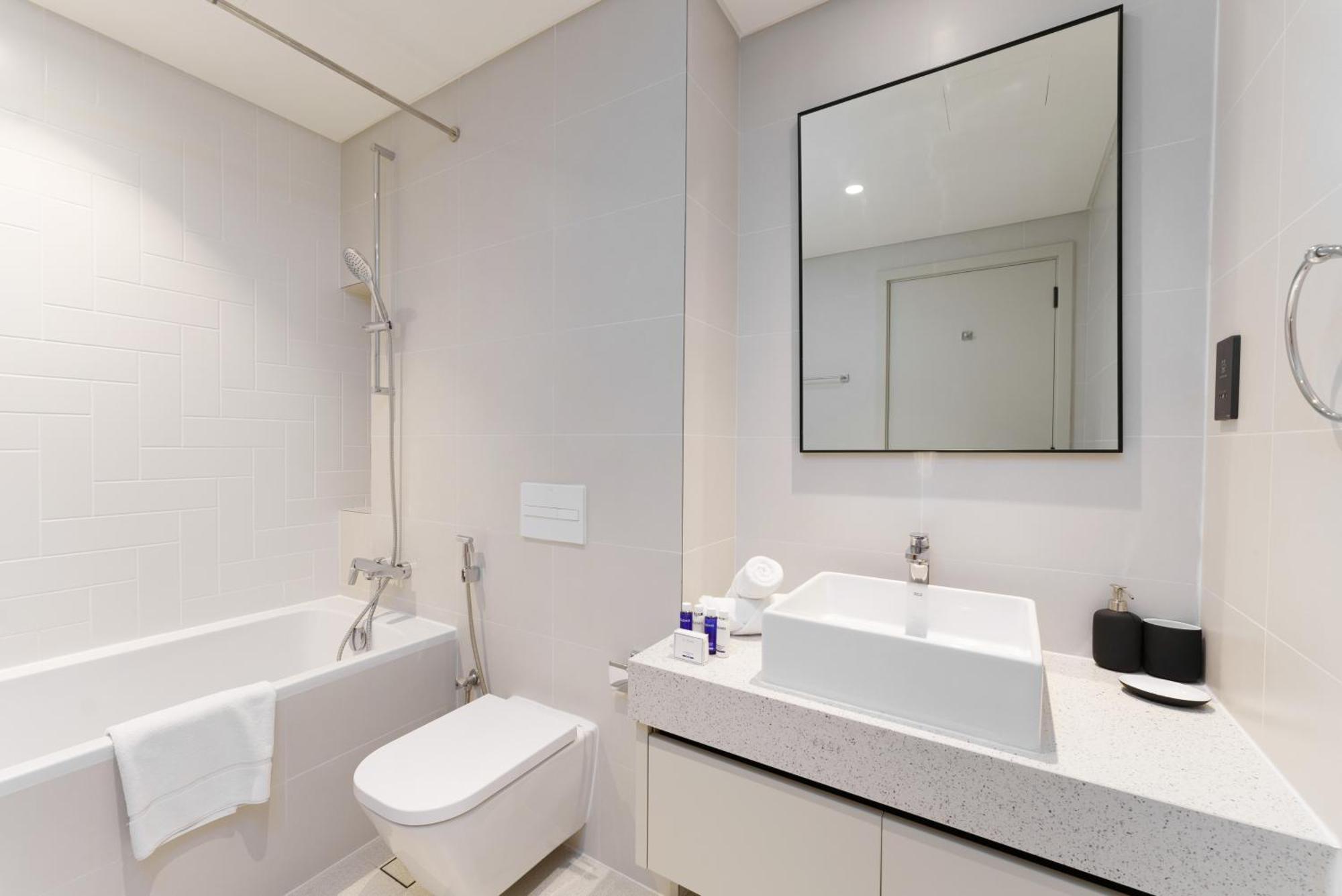 Maison Privee - Upscale With Partial Marina & Palm Views Apartment Dubai