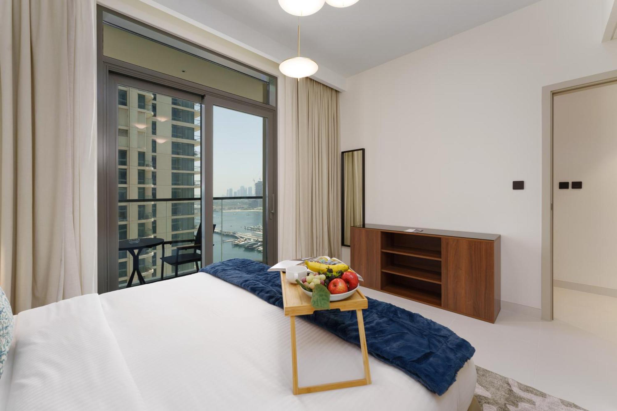 Maison Privee - Upscale With Partial Marina & Palm Views