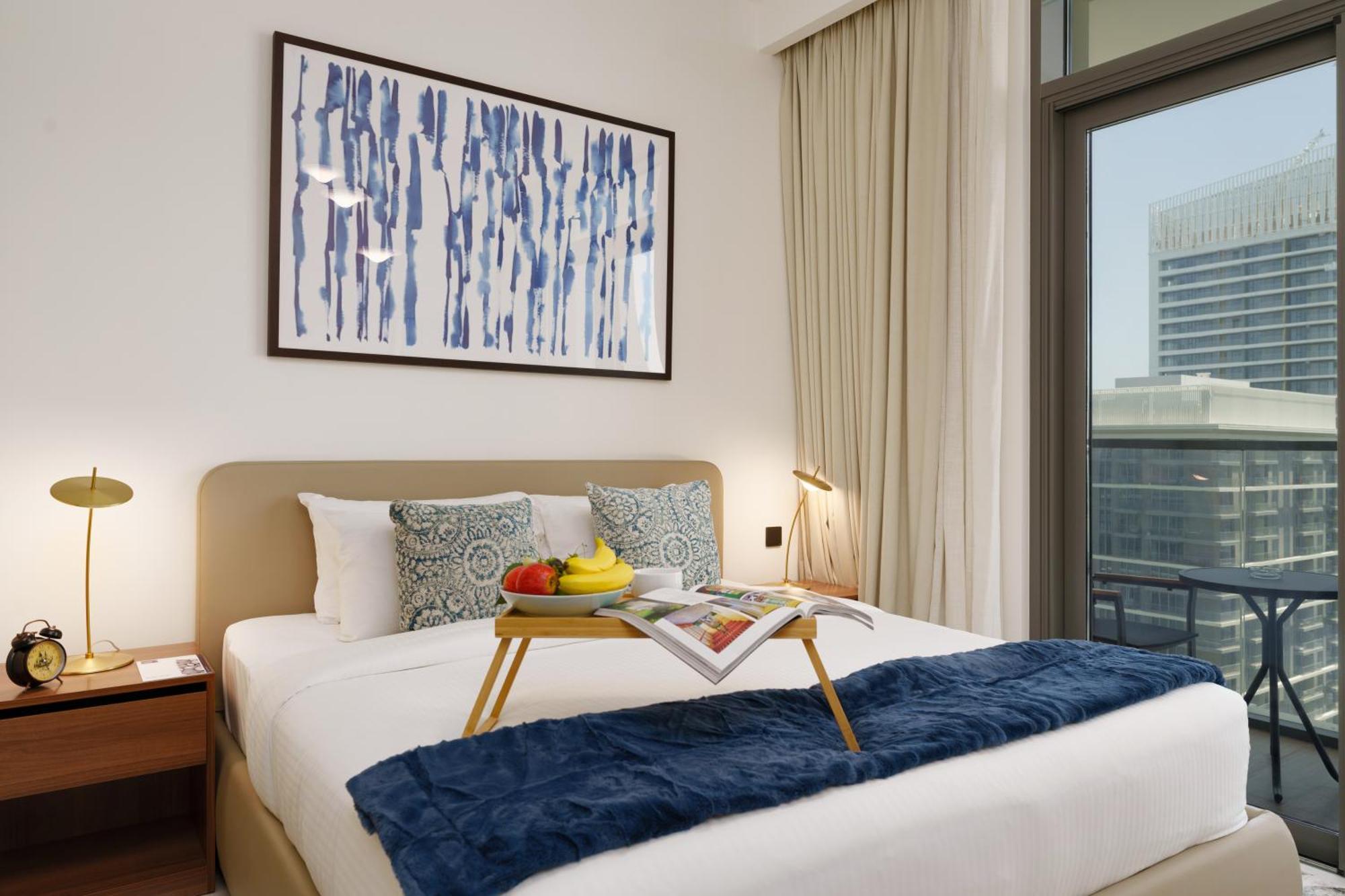 Maison Privee - Upscale With Partial Marina & Palm Views Apartment *