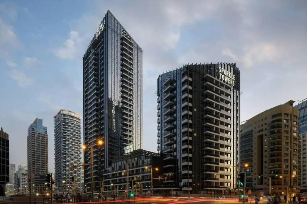 Daire Stylish At Sparkle Tower Jbr By Suiteable Dubai