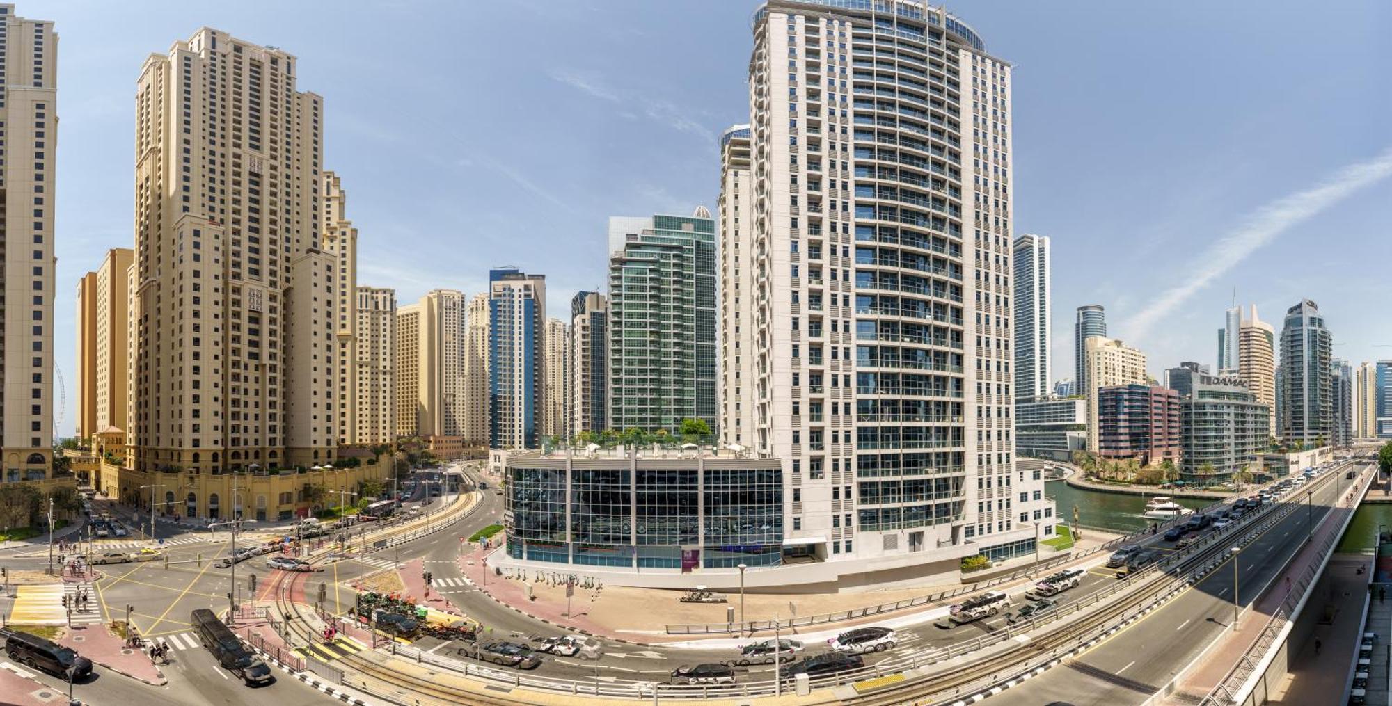 Daire Stylish At Sparkle Tower Jbr By Suiteable *