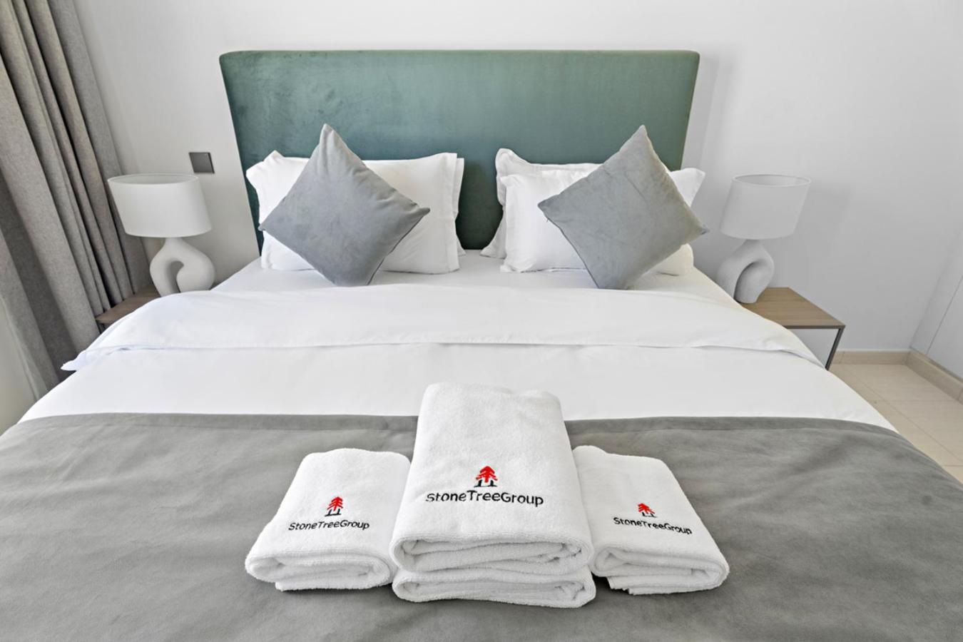 Whole 3 Bedroom With Maids House - The Springs - Privat Garden Apartment *