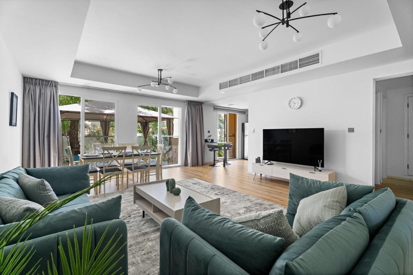 Whole 3 Bedroom With Maids House - The Springs - Privat Garden Apartment *