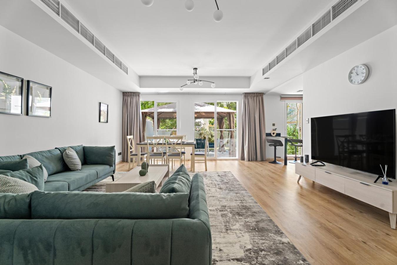 Apartment Whole 3 Bedroom With Maids House - The Springs - Privat Garden