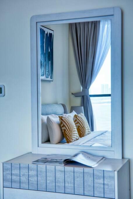 Apartment Beautifully Furnished 3br + Maids - Creek Harbour Dubai