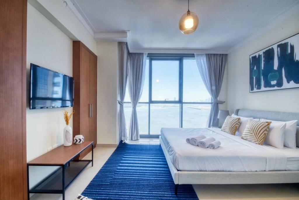 Beautifully Furnished 3br + Maids - Creek Harbour Apartment