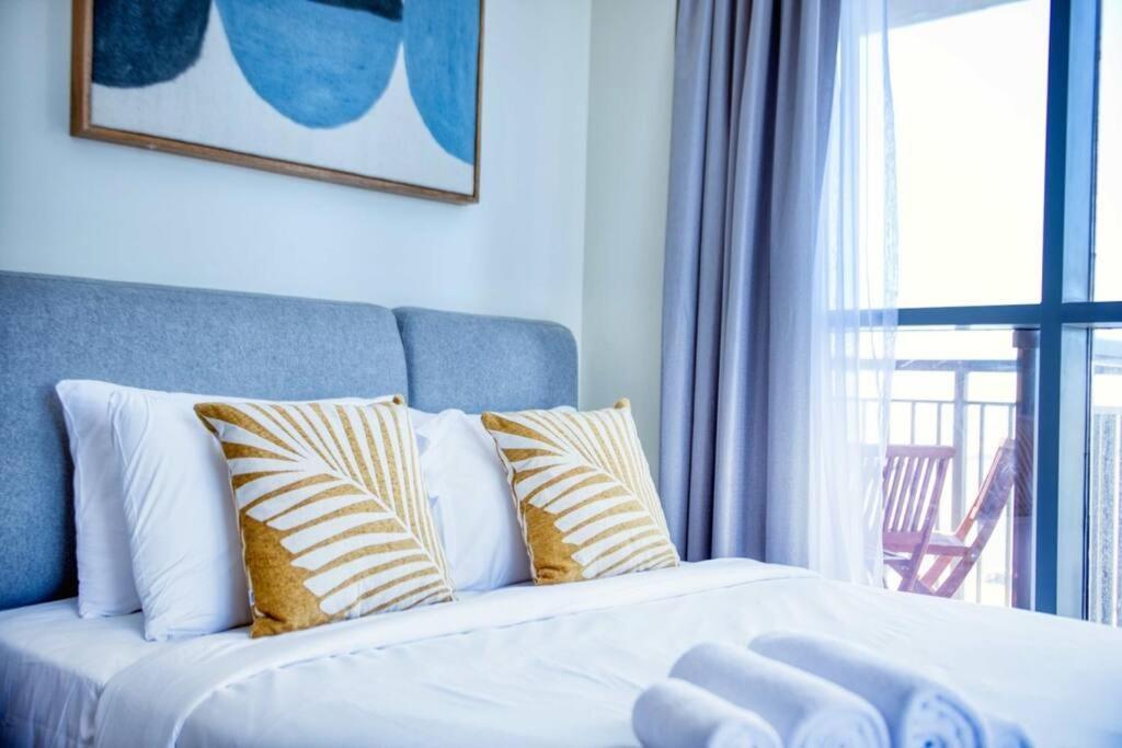 Apartment Beautifully Furnished 3br + Maids - Creek Harbour *