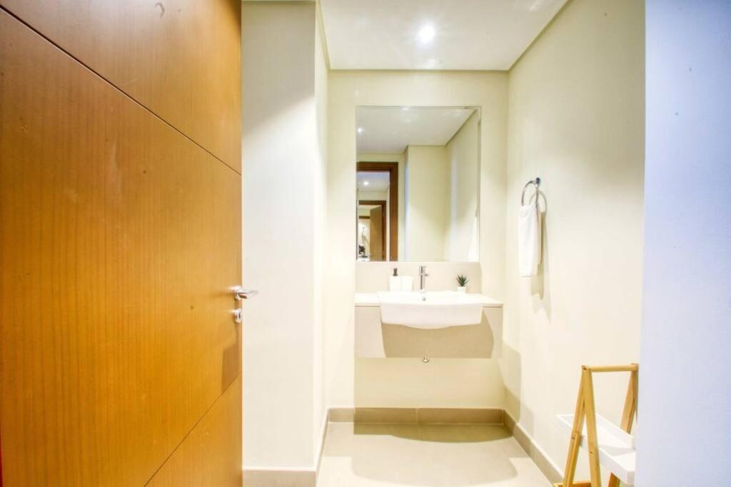 Apartment Beautifully Furnished 3br + Maids - Creek Harbour