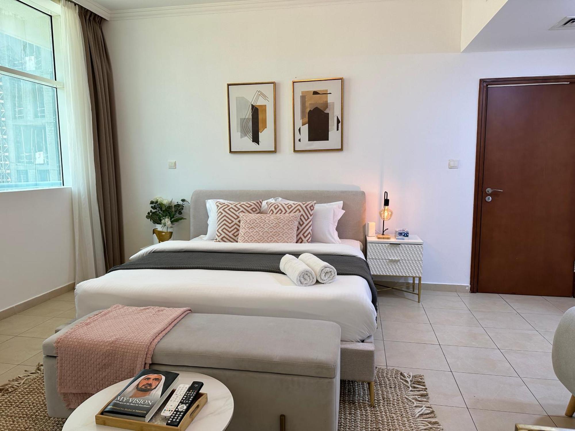 Cozy 2bhk Near Burj Khalifa Apartamento