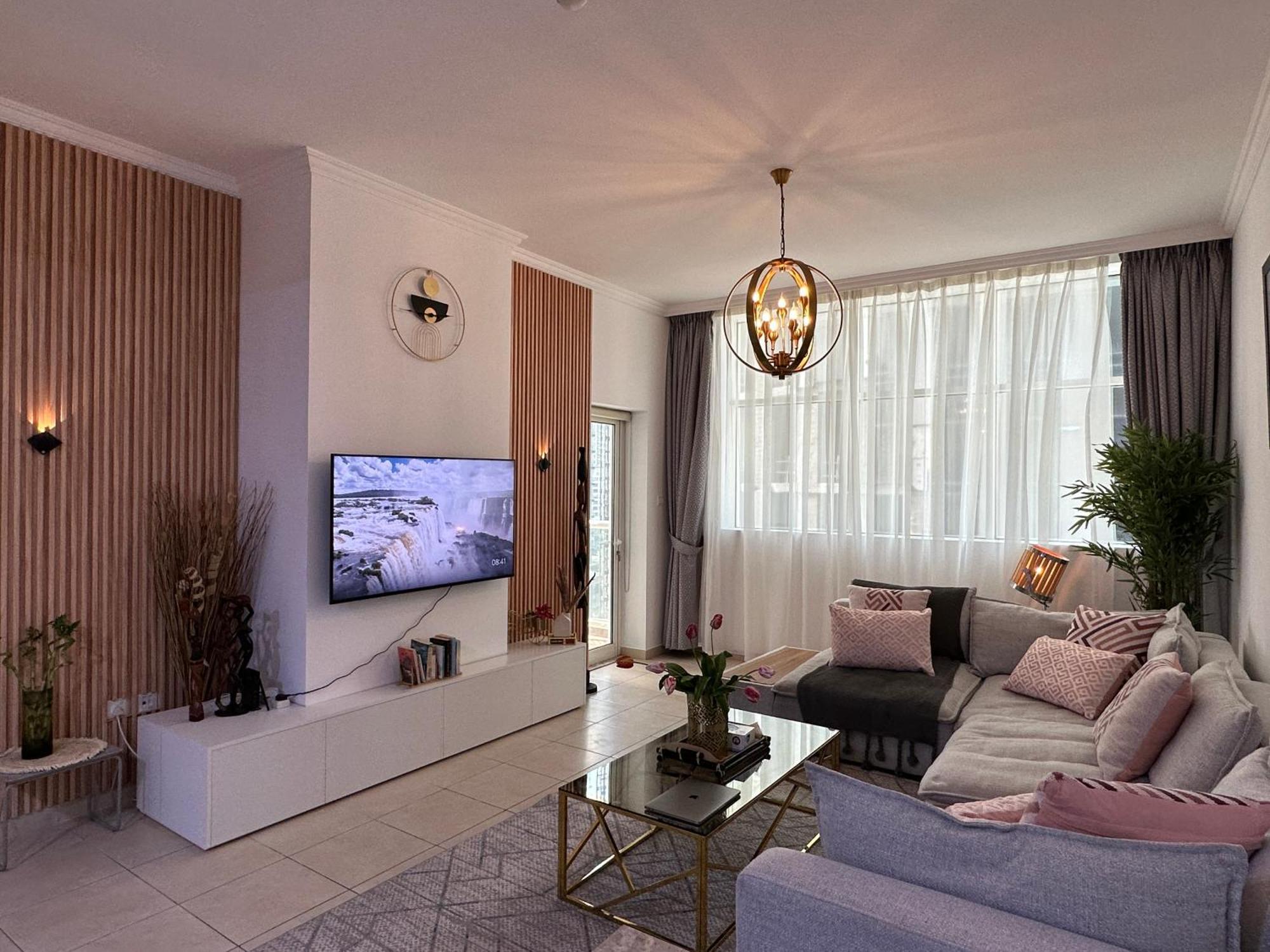Cozy 2bhk Near Burj Khalifa Apartamento Dubai