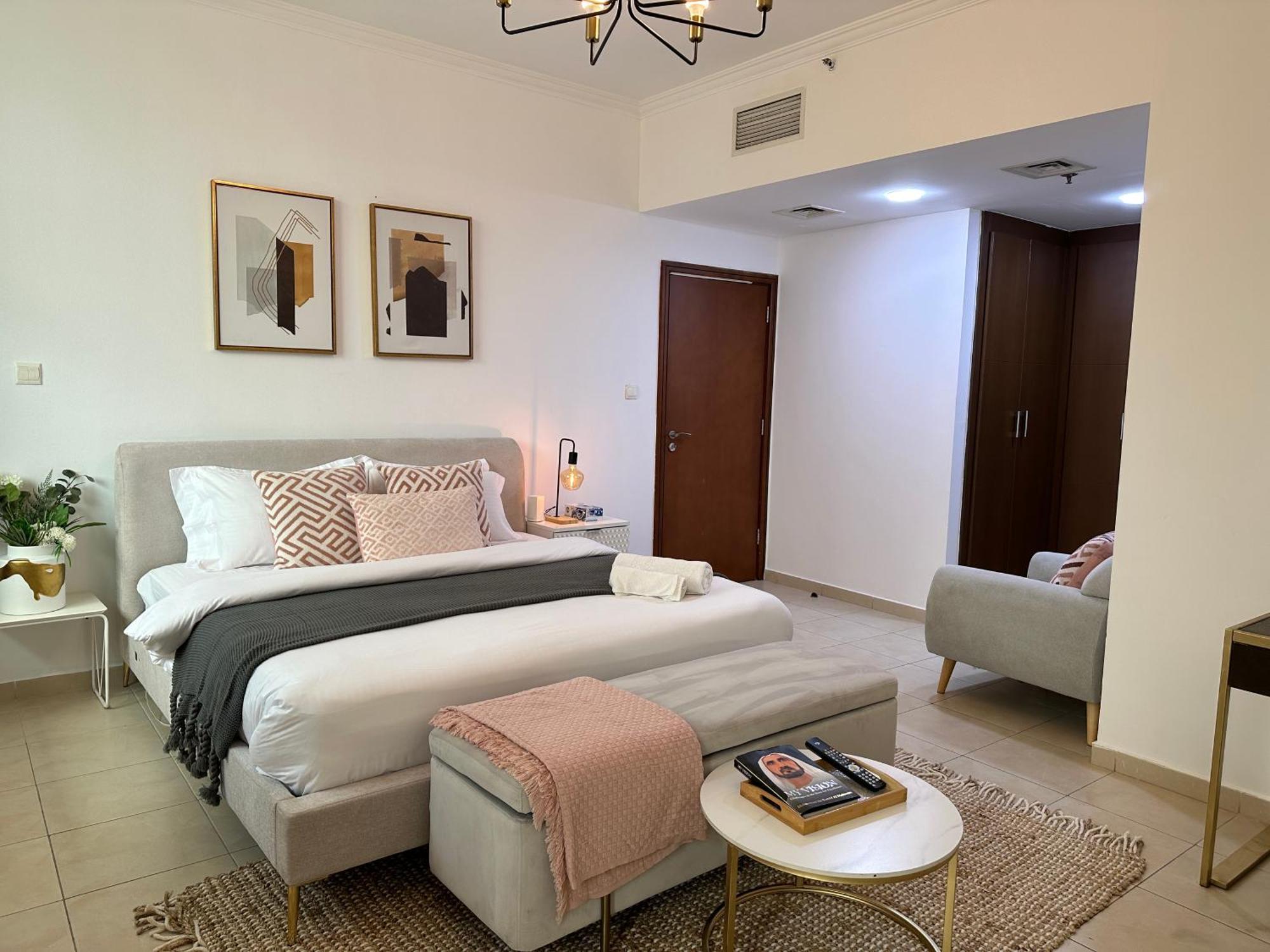 Cozy 2bhk Near Burj Khalifa Apartamento