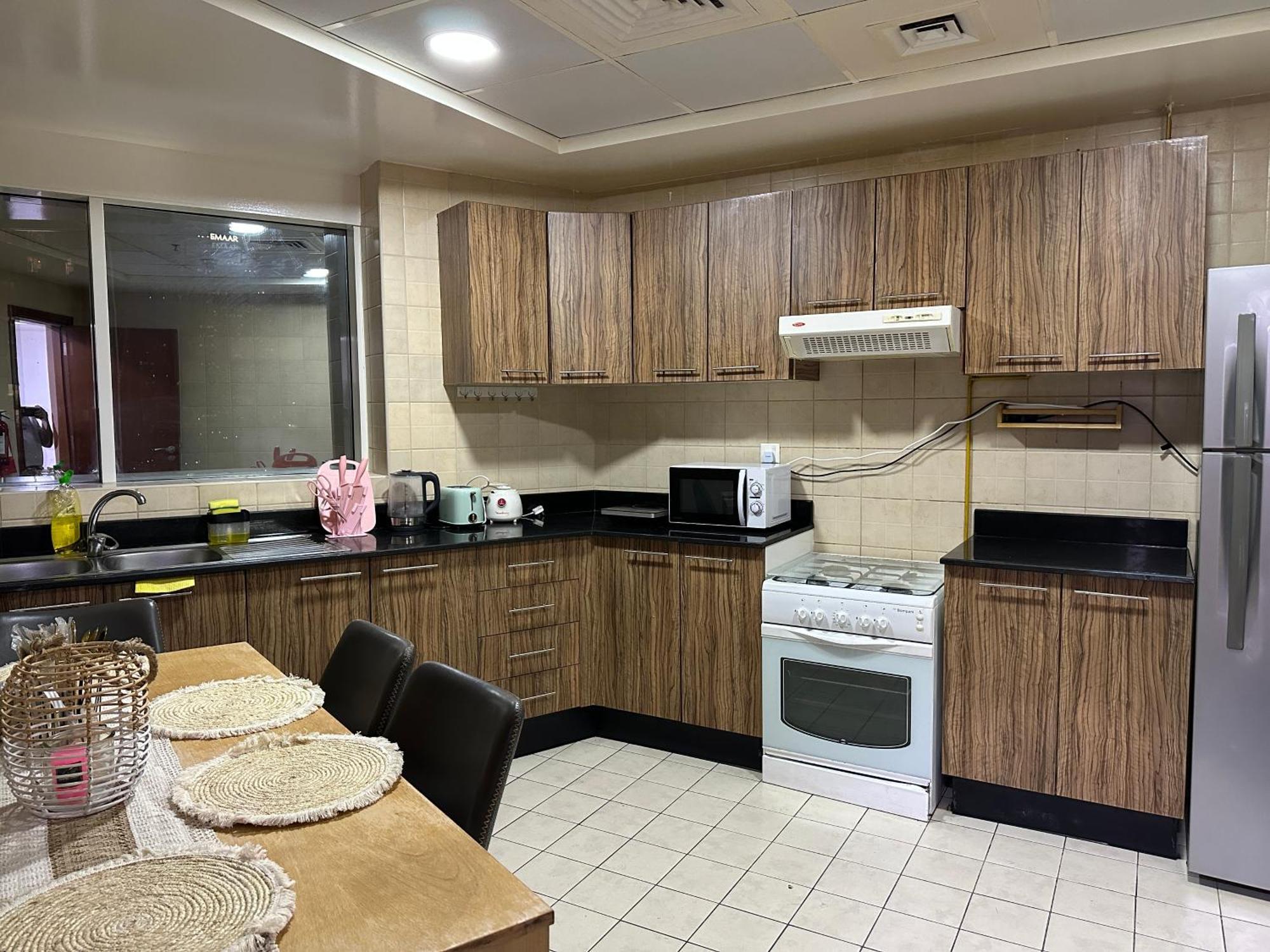 Cozy 2bhk Near Burj Khalifa Apartamento