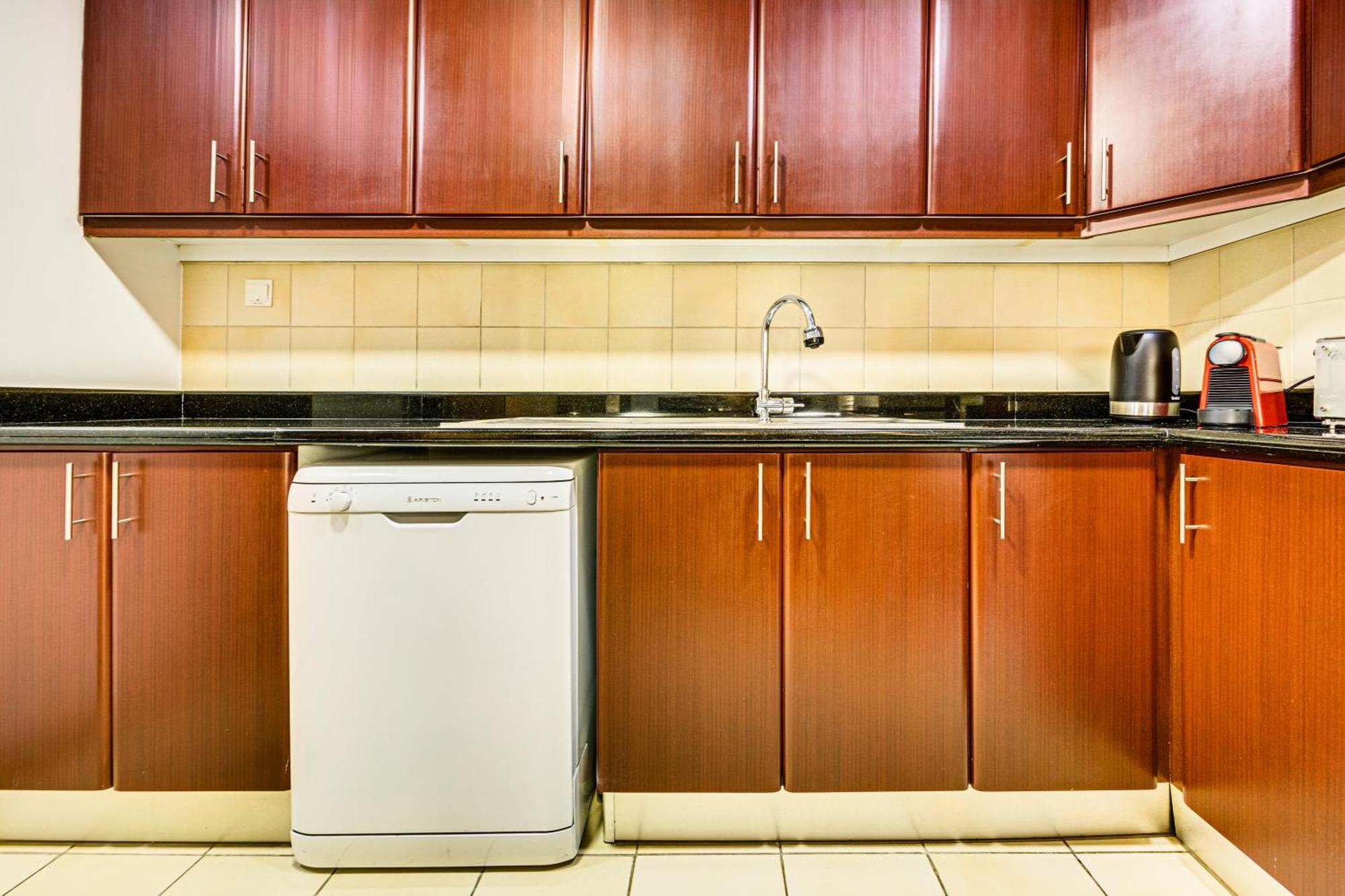 Wonderful 2 Bedroom In Jbr Dubai