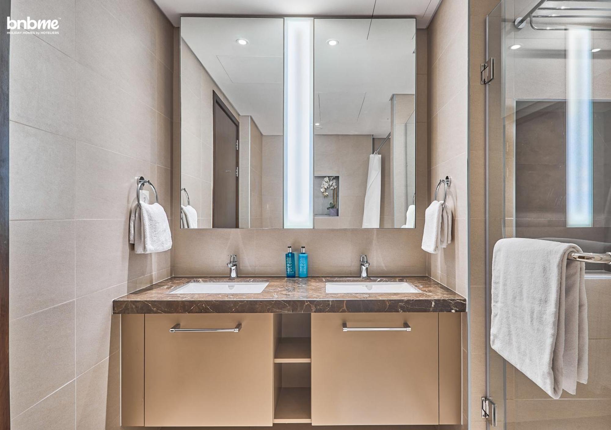 Bnbmehomes - Boulevard Heights Apartment Dubai
