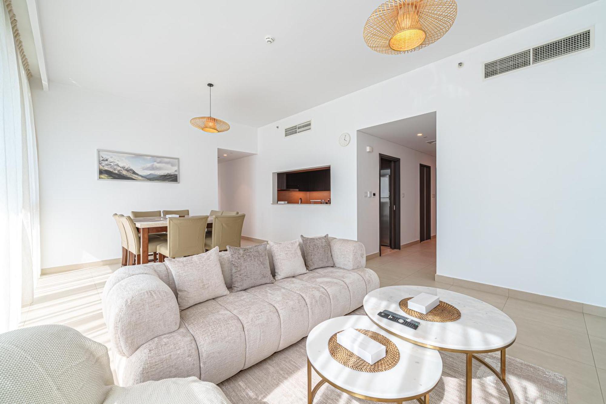 Apartment Luxury 3-bedroom In Dubai