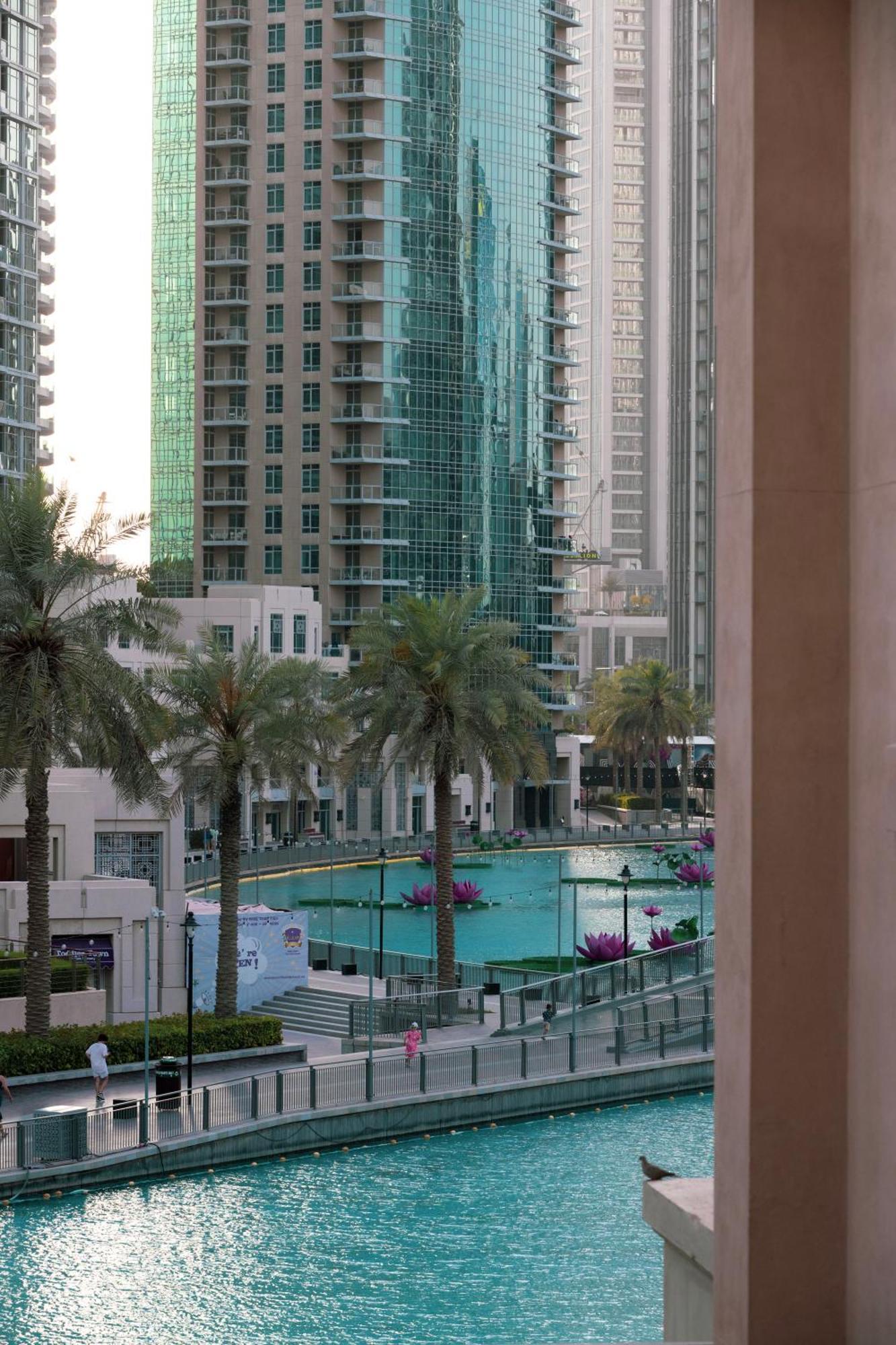 Old Town Luxury: 1-br With Large Terrace & Burj Khalifa View * Dubai