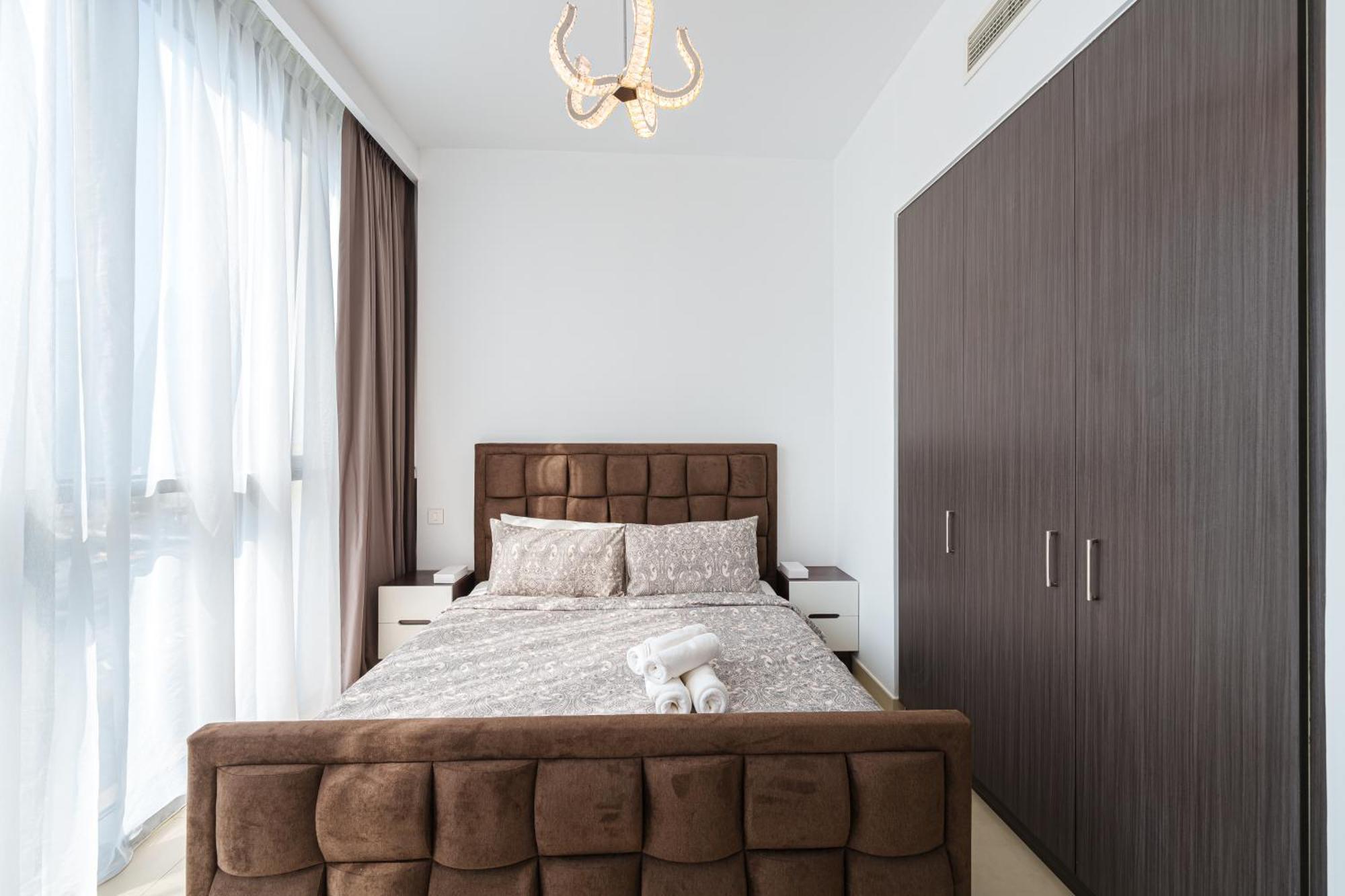 Luxury 3-bedroom In *