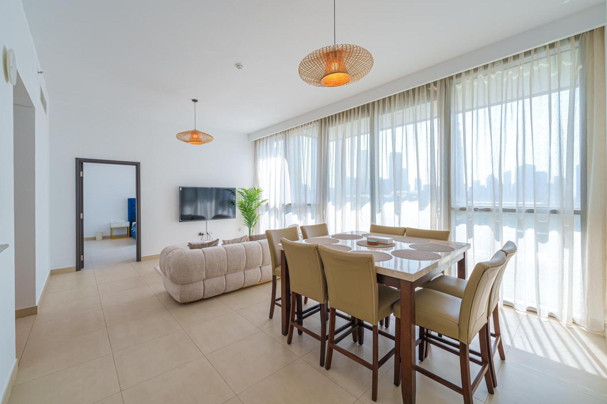 Luxury 3-bedroom In * Dubai