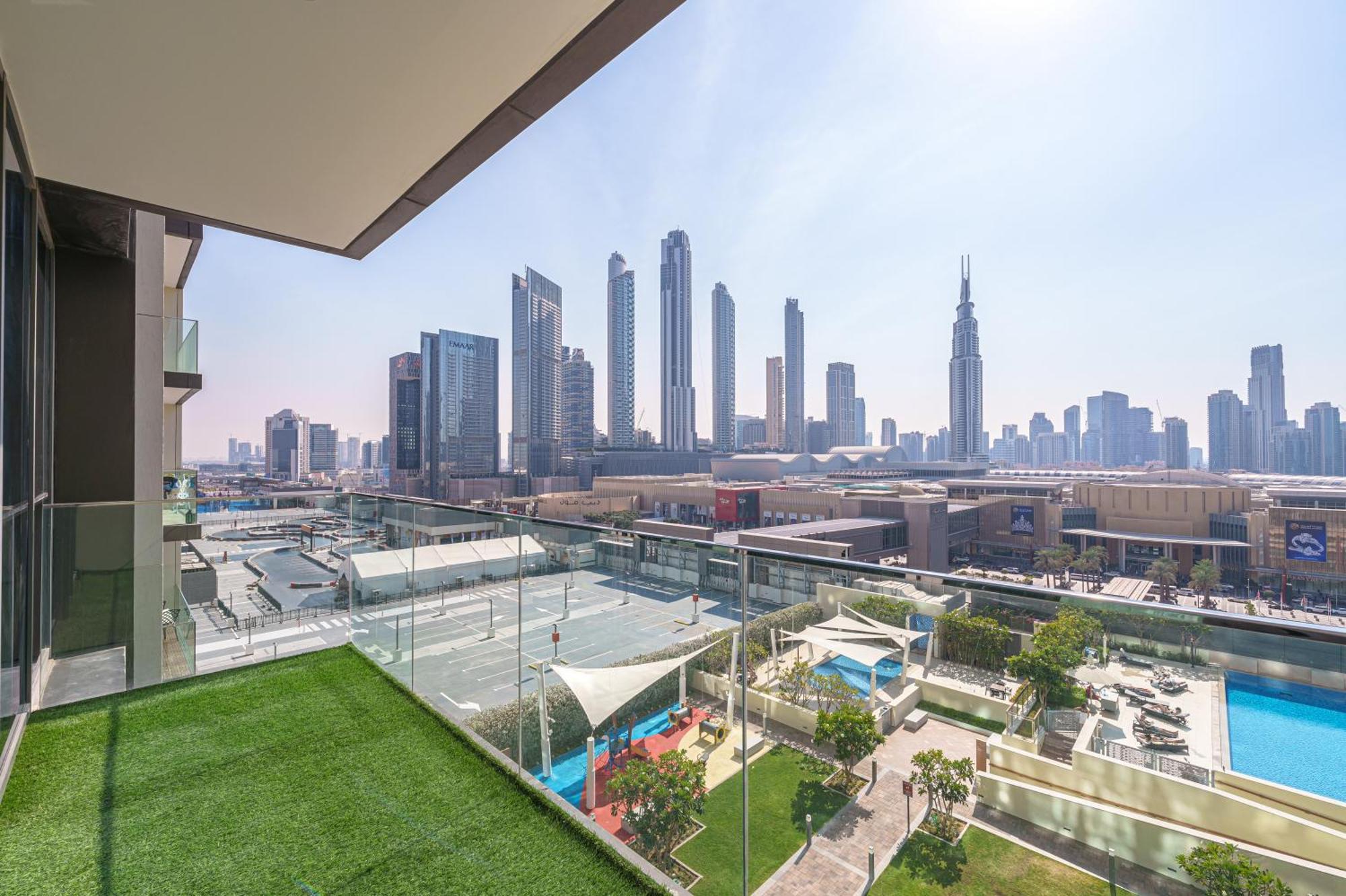 Luxury 3-bedroom In * Dubai