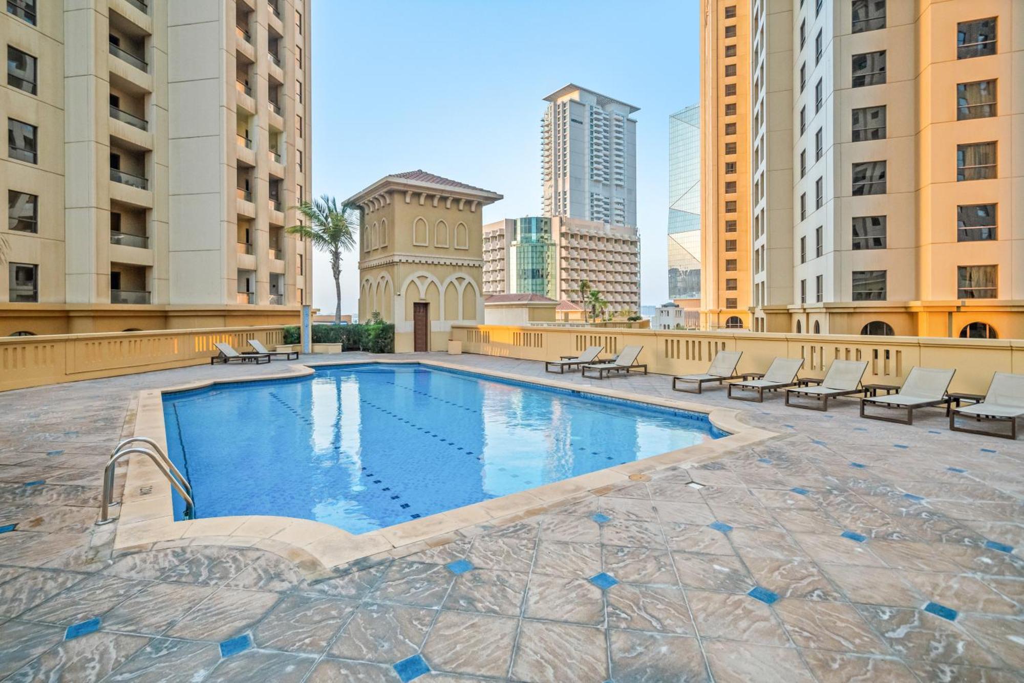 Specious 5br Maid On Jbr Prime Location! Walk To The Mall, Dining & Entertainment - By Sunkissed Homes *