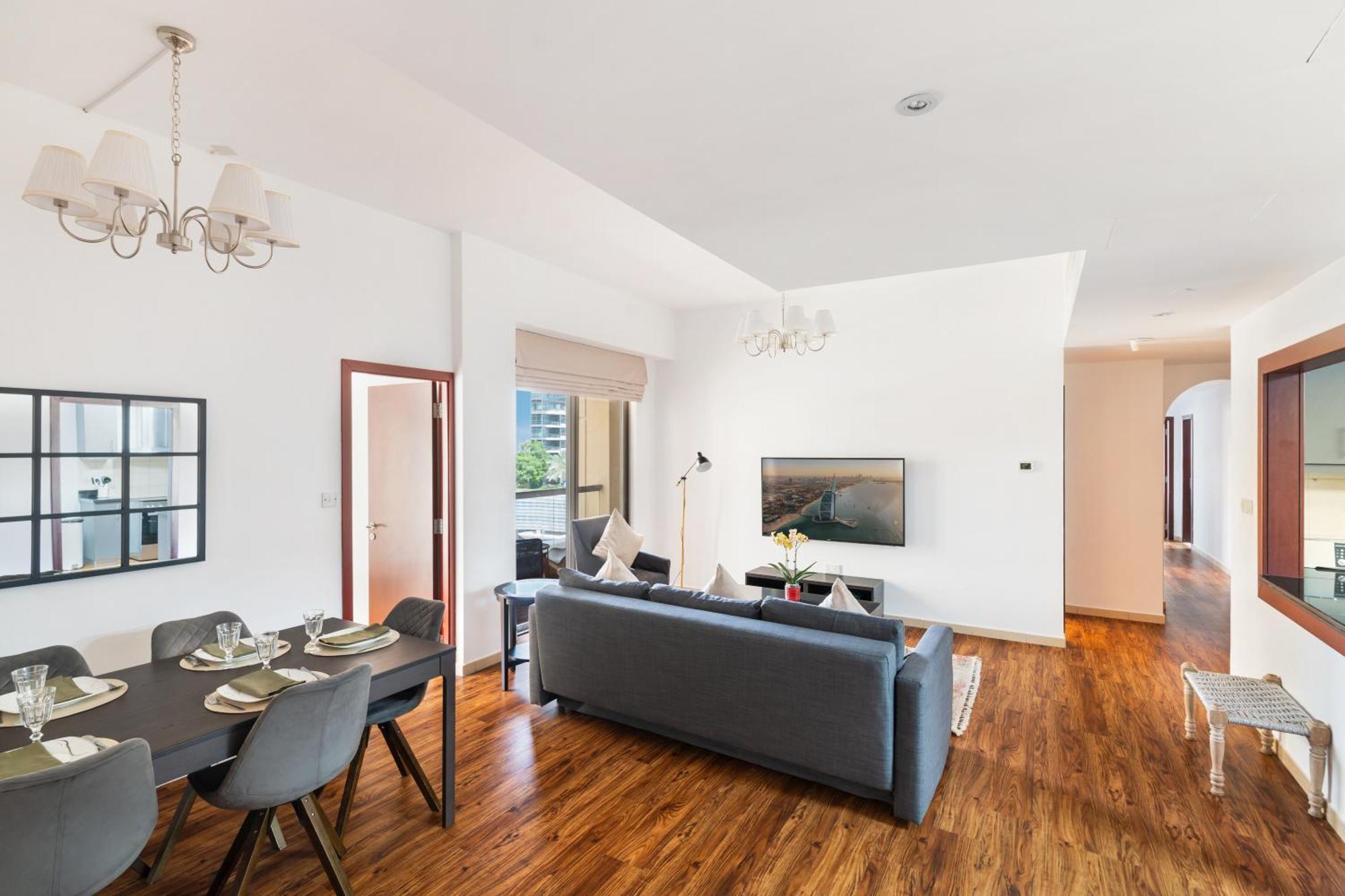Specious 5br Maid On Jbr Prime Location! Walk To The Mall, Dining & Entertainment - By Sunkissed Homes Daire Dubai