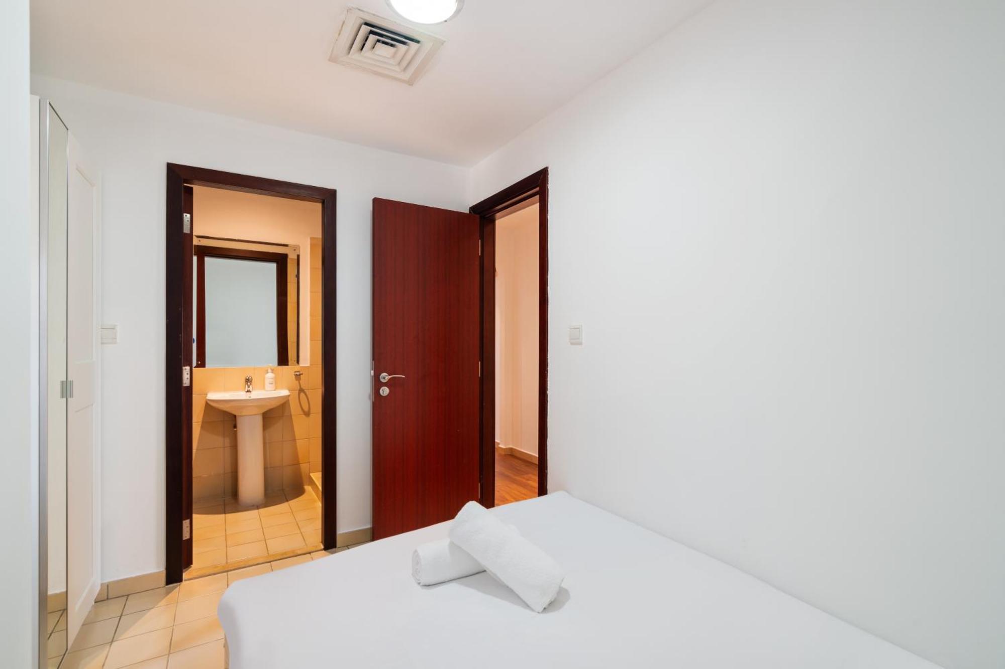 Specious 5br Maid On Jbr Prime Location! Walk To The Mall, Dining & Entertainment - By Sunkissed Homes * Dubai