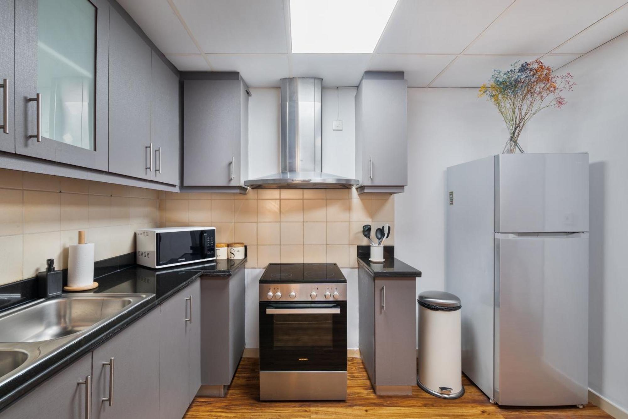 Specious 5br Maid On Jbr Prime Location! Walk To The Mall, Dining & Entertainment - By Sunkissed Homes Daire *