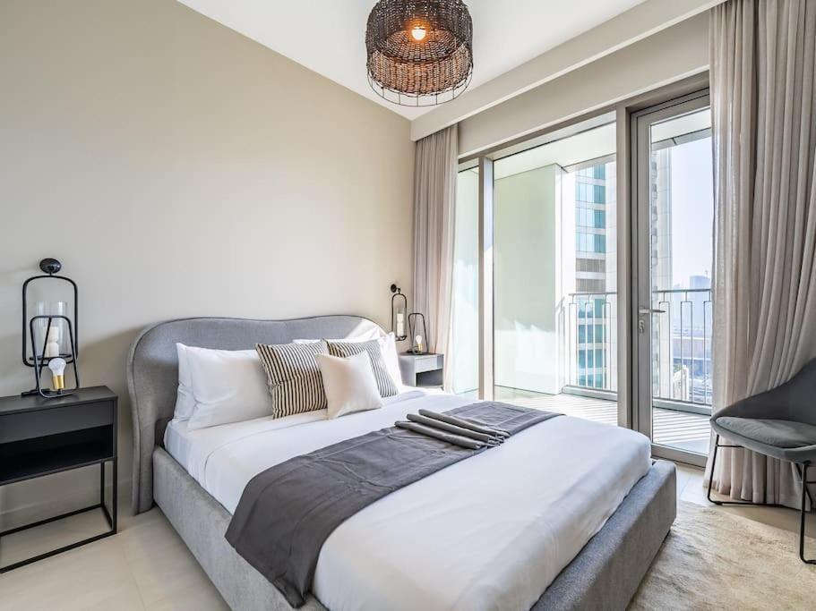 Fully Furnished With Mall Access