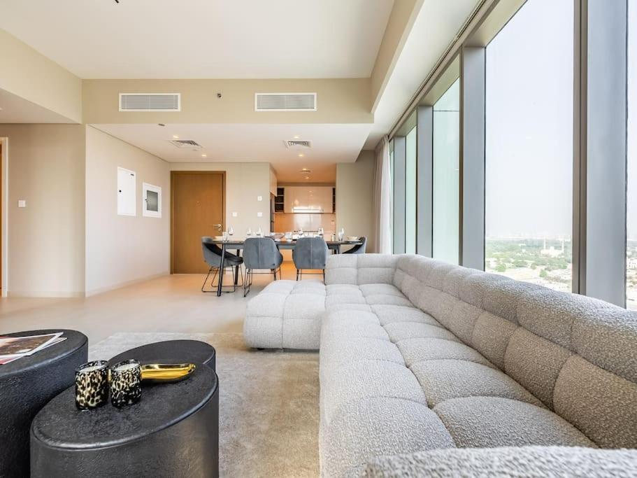 Fully Furnished With Mall Access *