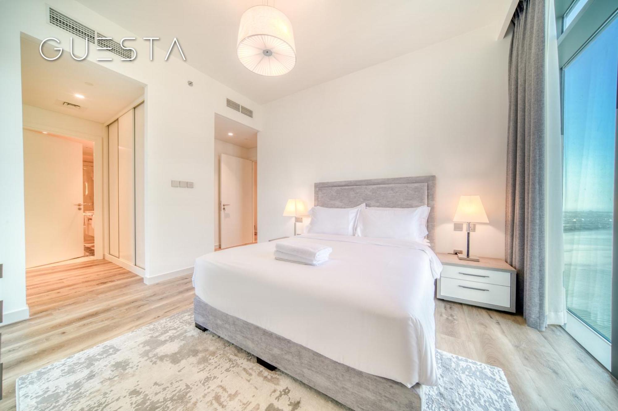 Emaar Beachfront - Vista Tower, Marina Apartment Dubai