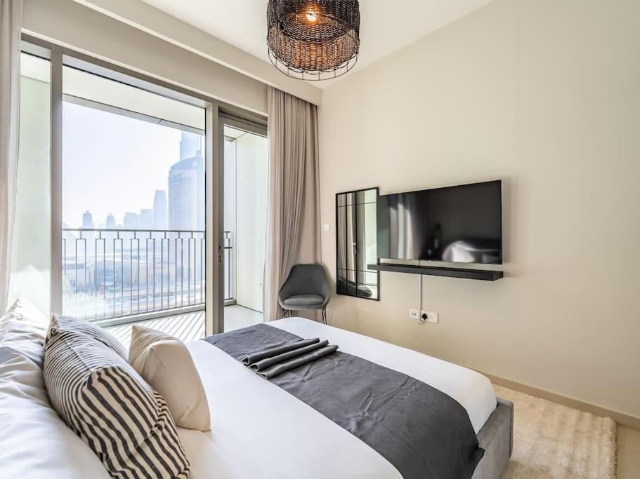 Apartment Fully Furnished With Mall Access Dubai
