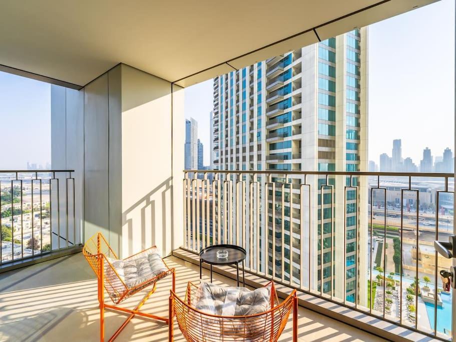 Fully Furnished With Mall Access Apartment *