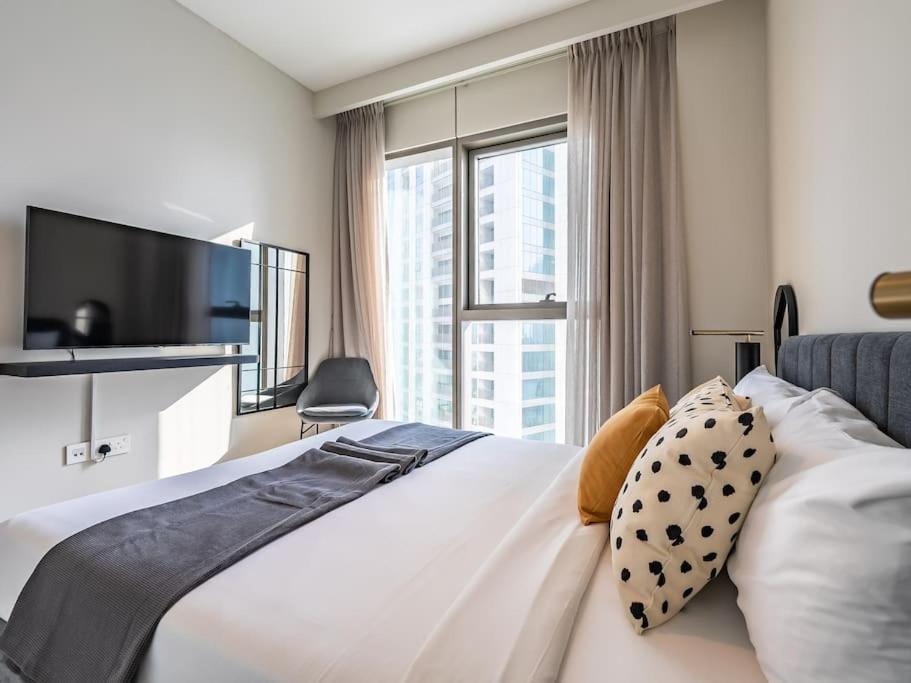 Fully Furnished With Mall Access Dubai