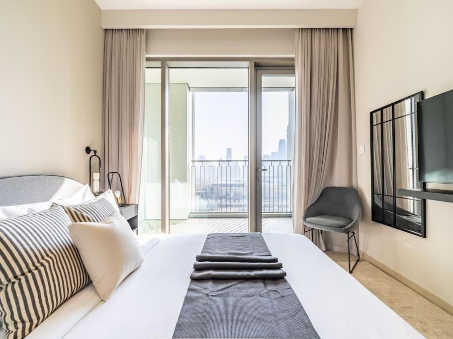 Apartment Fully Furnished With Mall Access