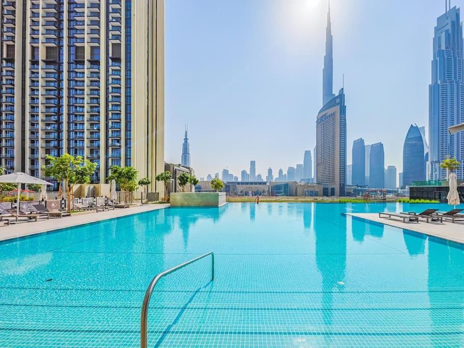 Apartment Fully Furnished With Mall Access