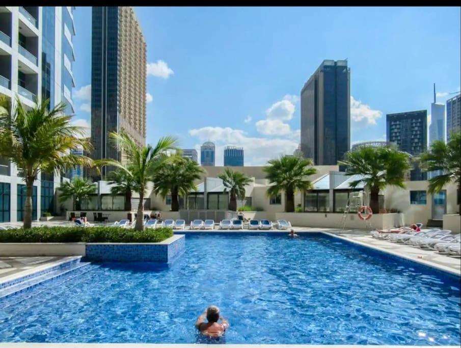 Apartment Ezhomes Dubai
