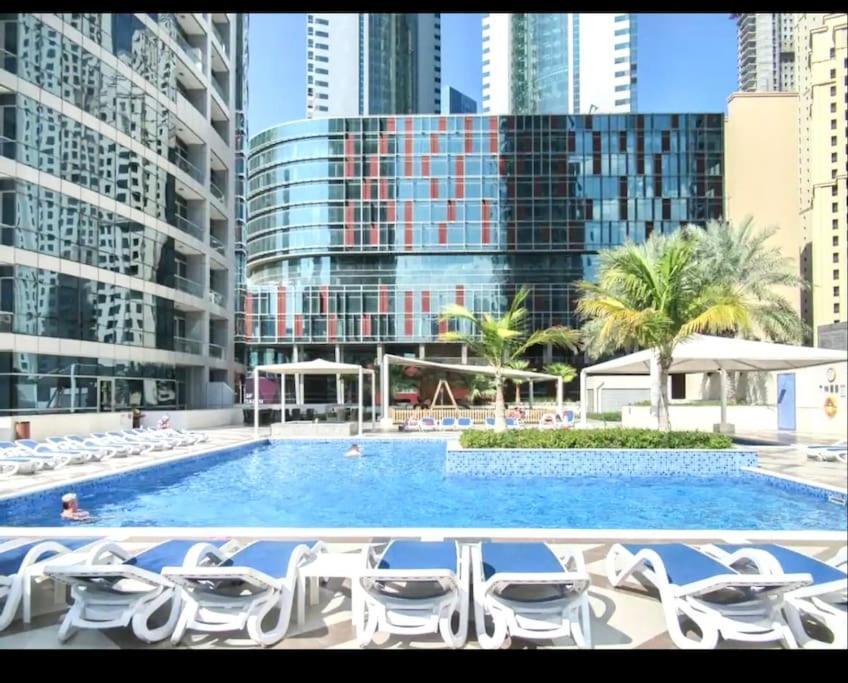 Apartment Ezhomes Dubai