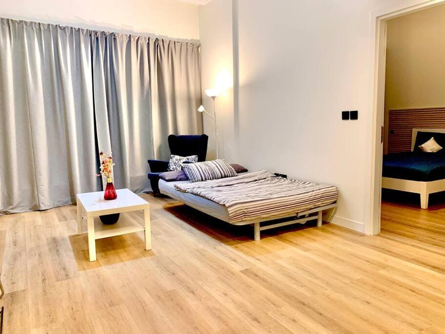 Ezhomes Apartment Dubai