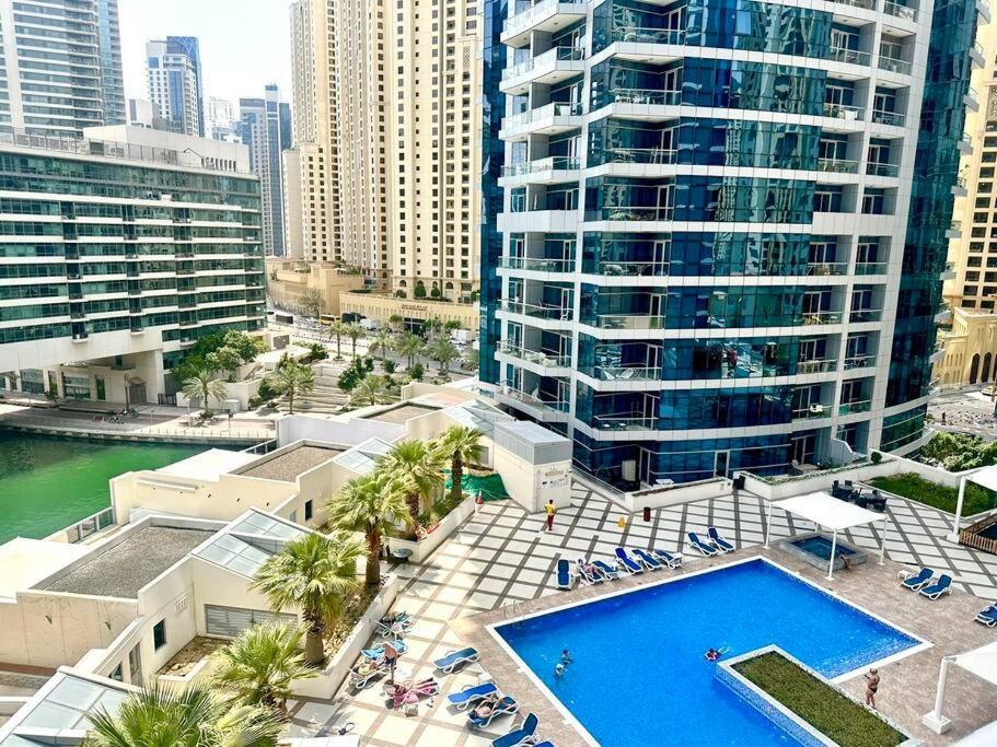 Apartment Ezhomes Dubai