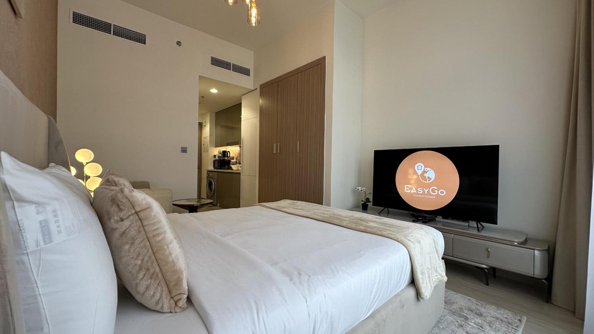 Easygo - Azizi Riviera 34 Apartment *