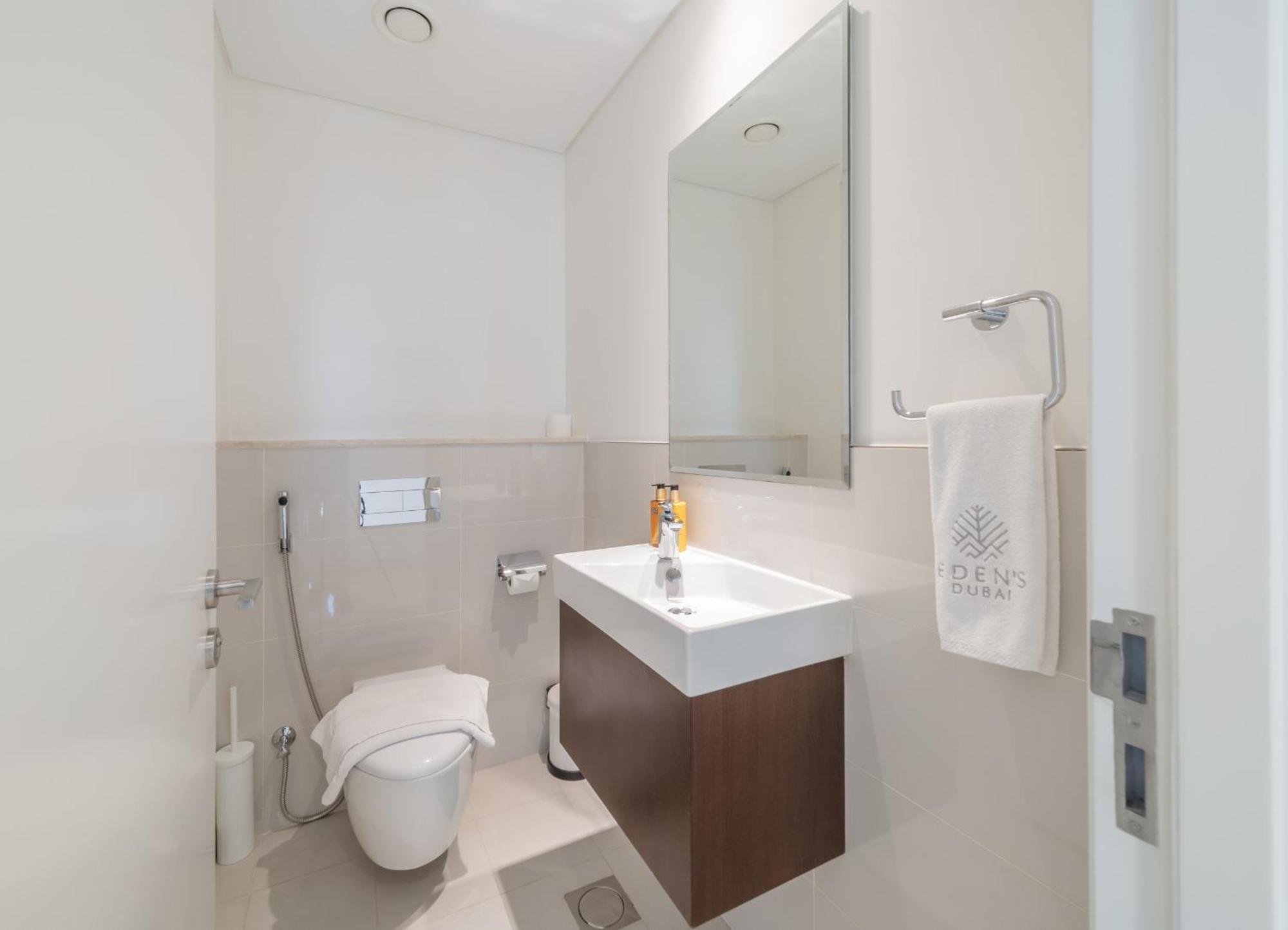 Eden's Homes & - Blvd Crescent