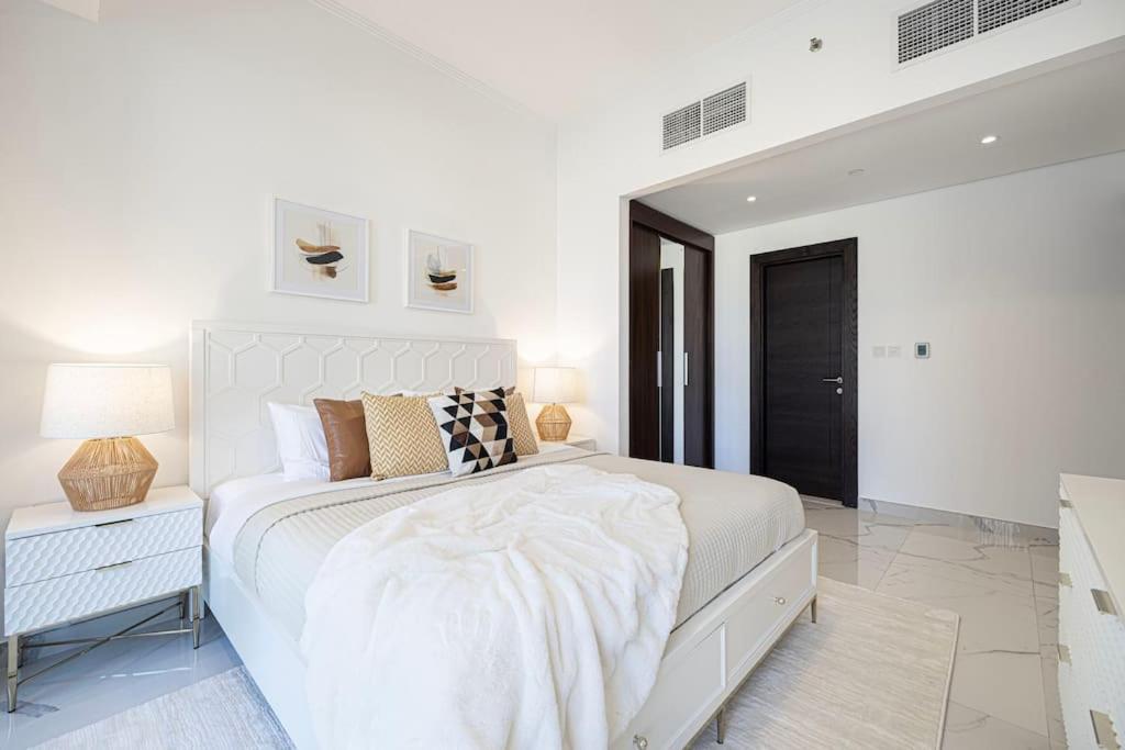 Apartment Luxe 2-bedroom In Heart Of Marina *