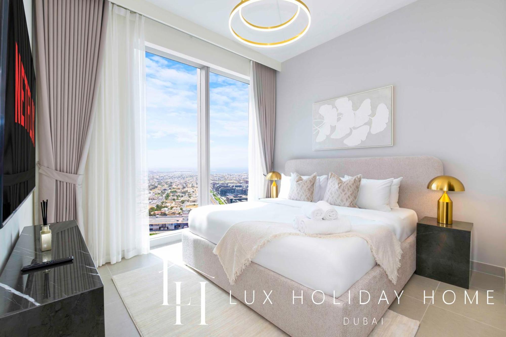 Lux The Downtown Sea View Apartment Dubai