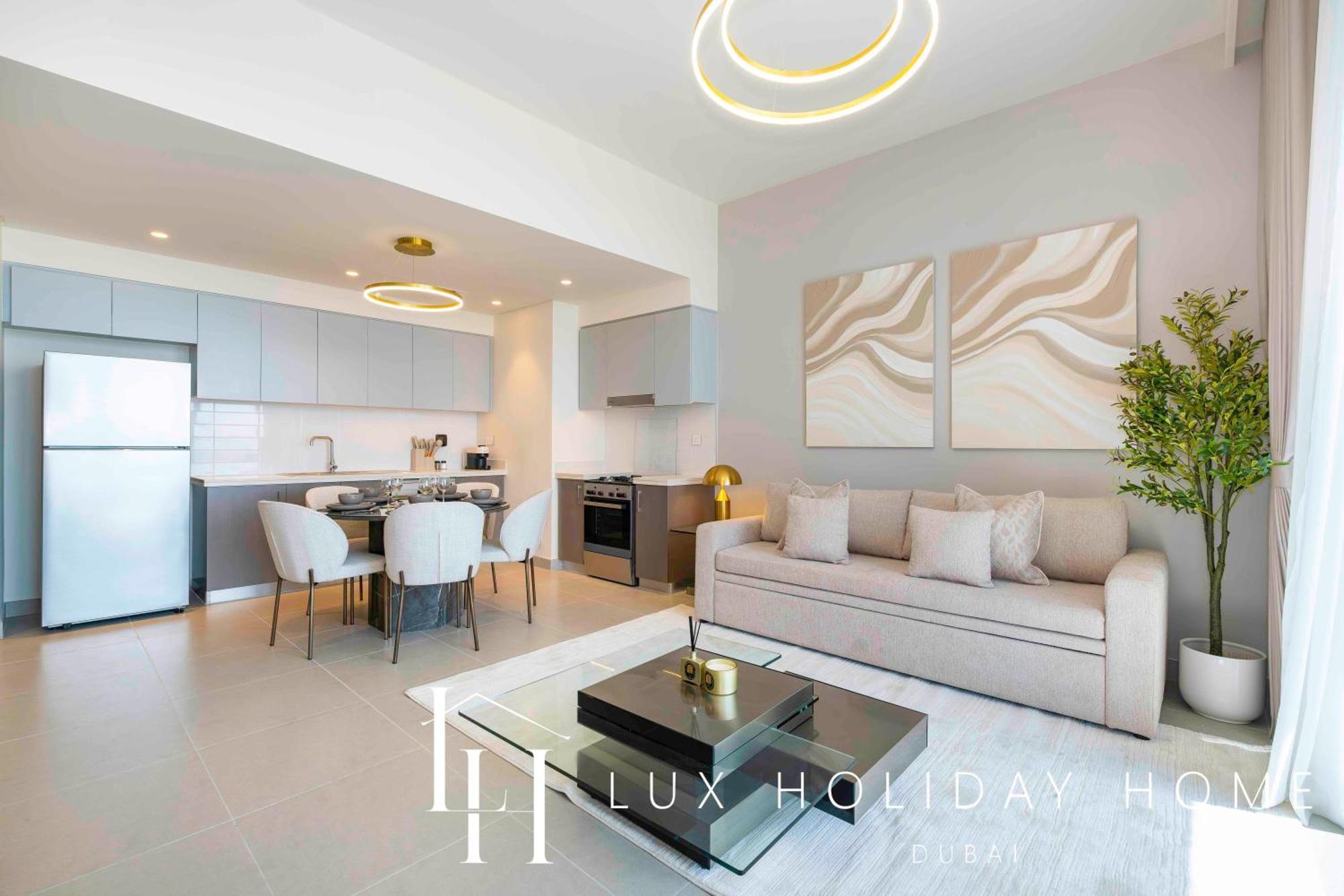 Lux The Downtown Sea View Apartment Dubai
