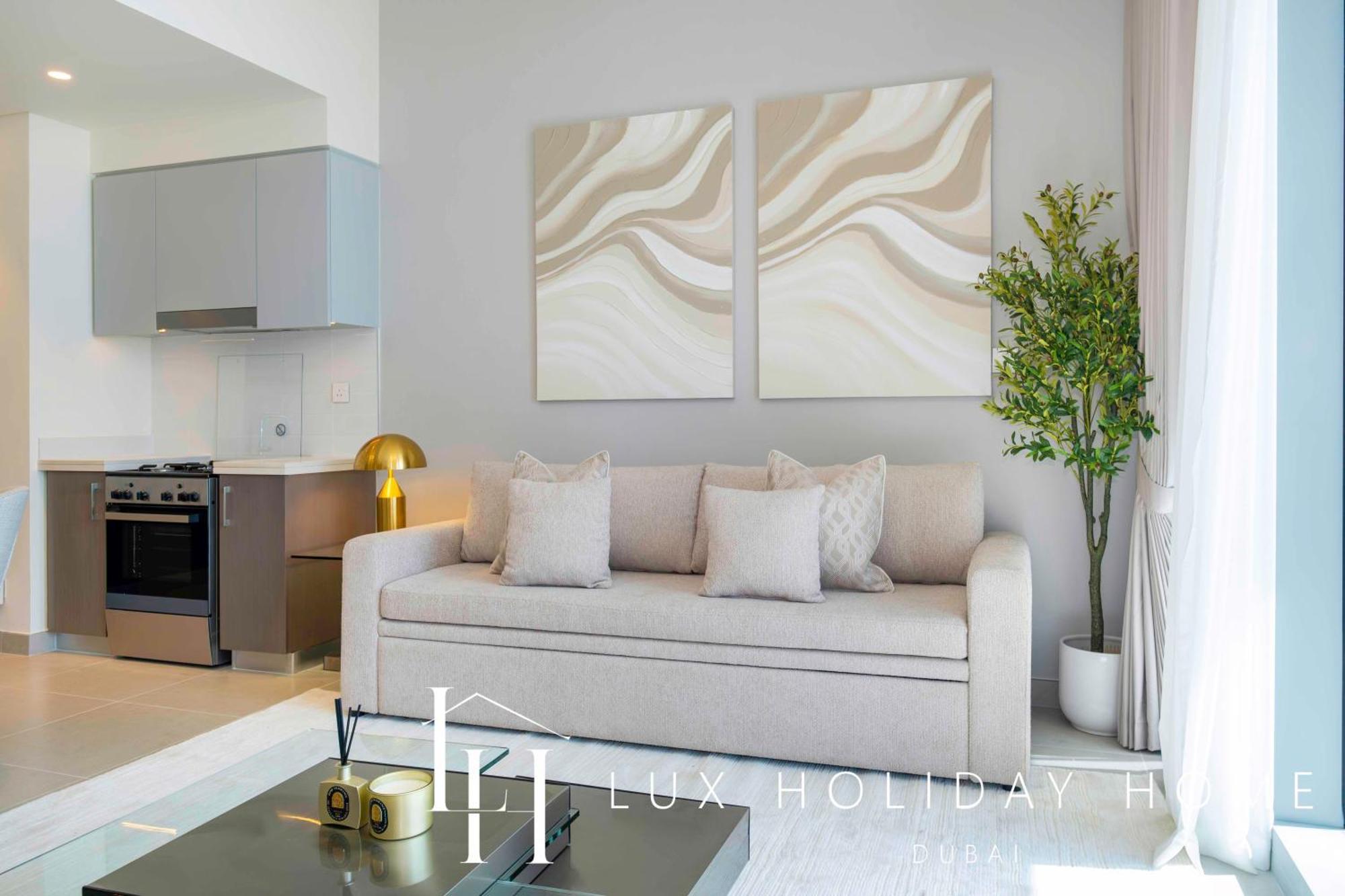 Lux The Downtown Sea View Apartment *