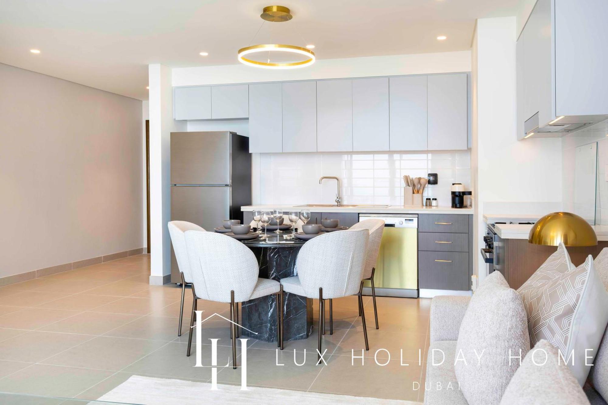 Lux The Downtown Sea View
